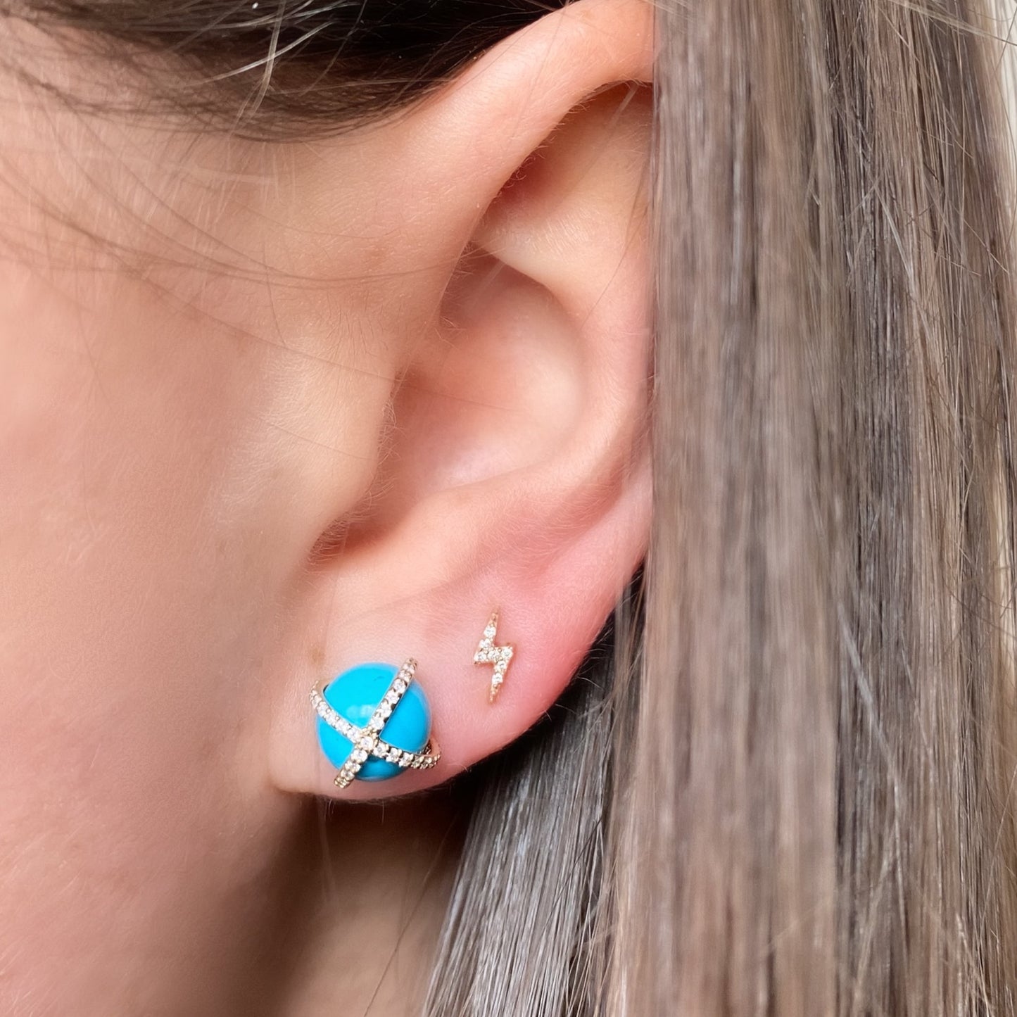 14K Lightning Bolt Single Stud