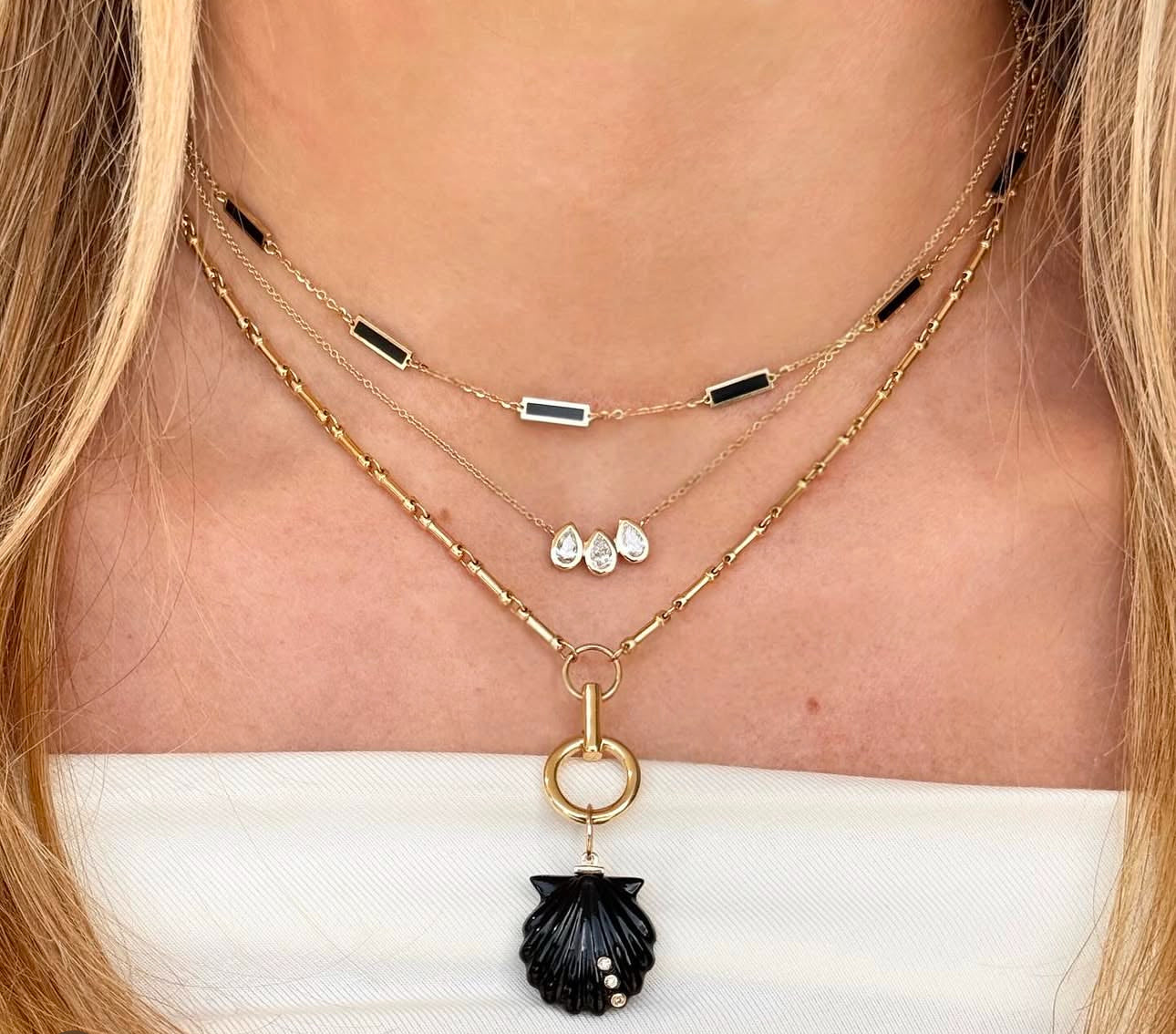 14k Black Onyx Shell Pendant