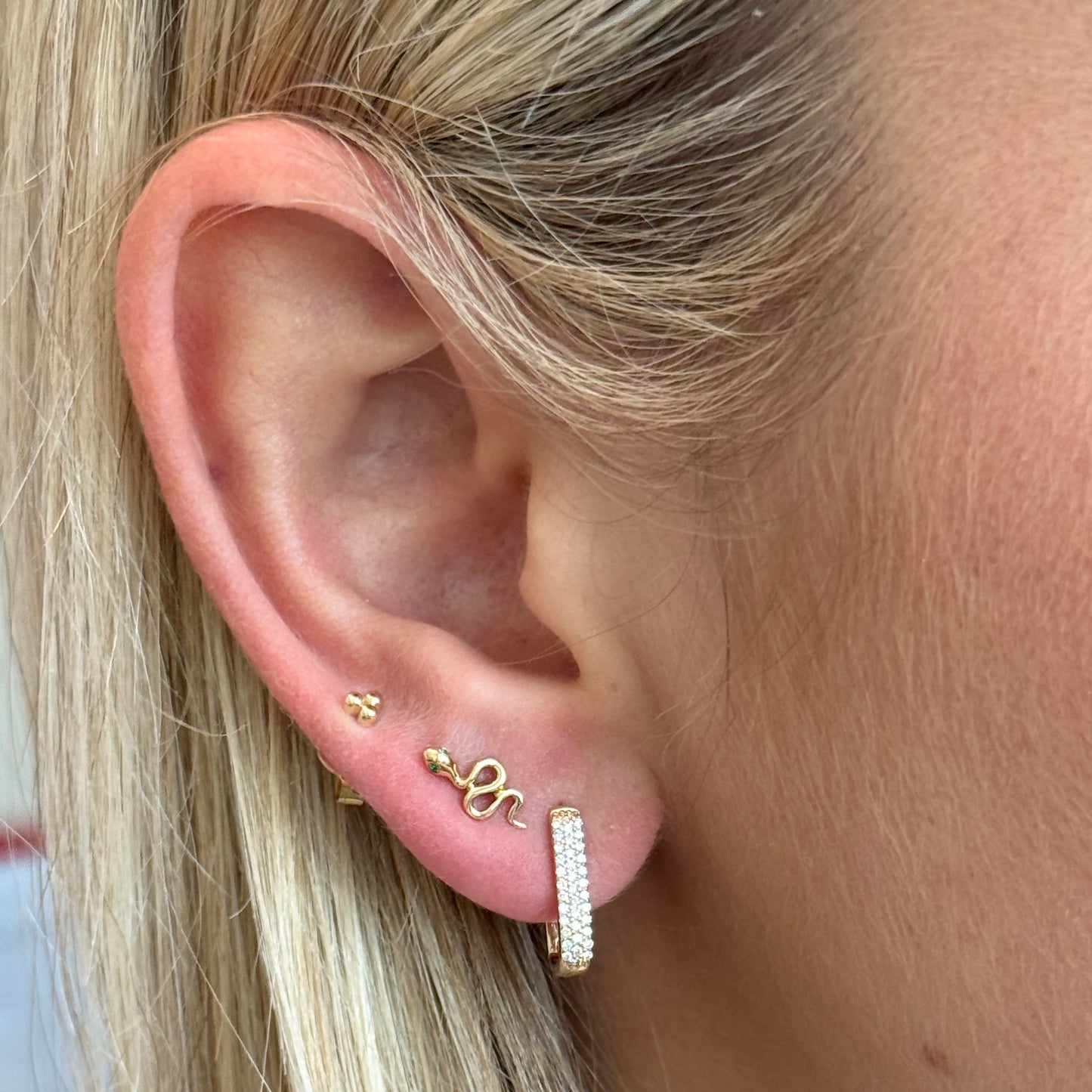 14k Snake Stud