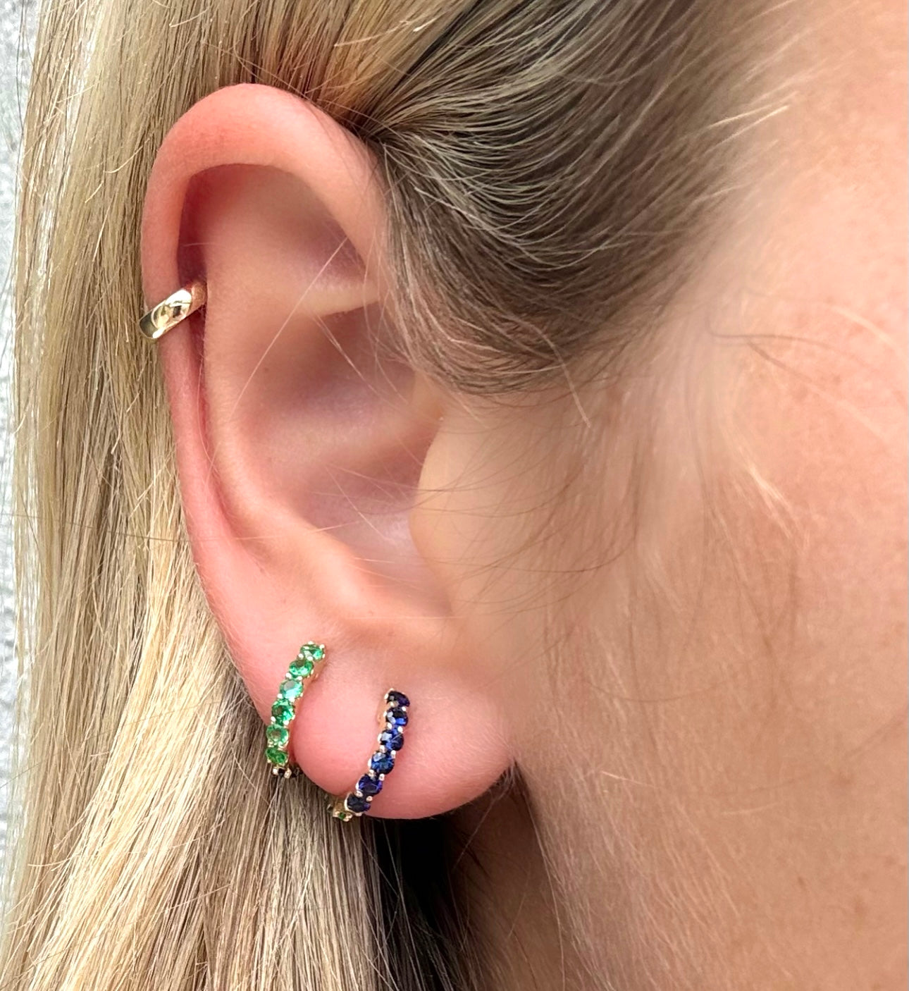 14k Reversible Huggie Sapphire/Emerald