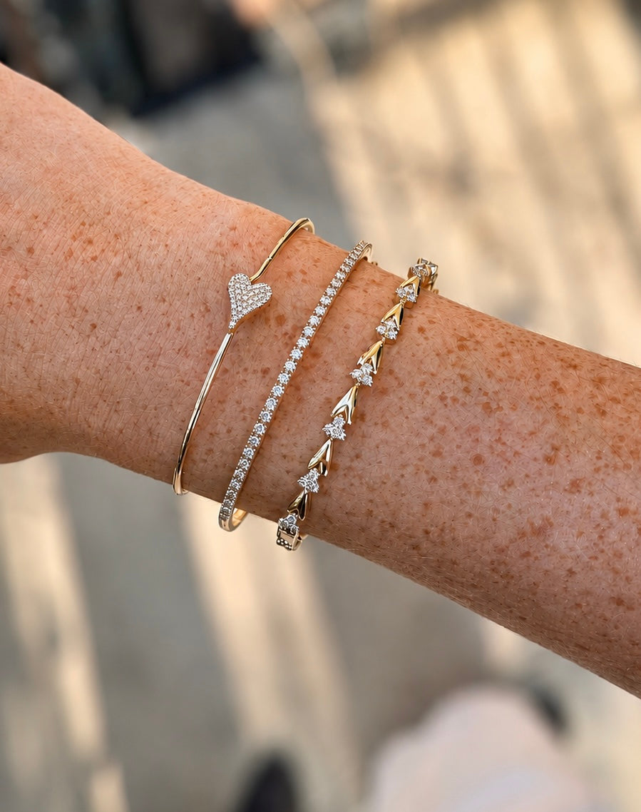 14k Amore Bangle